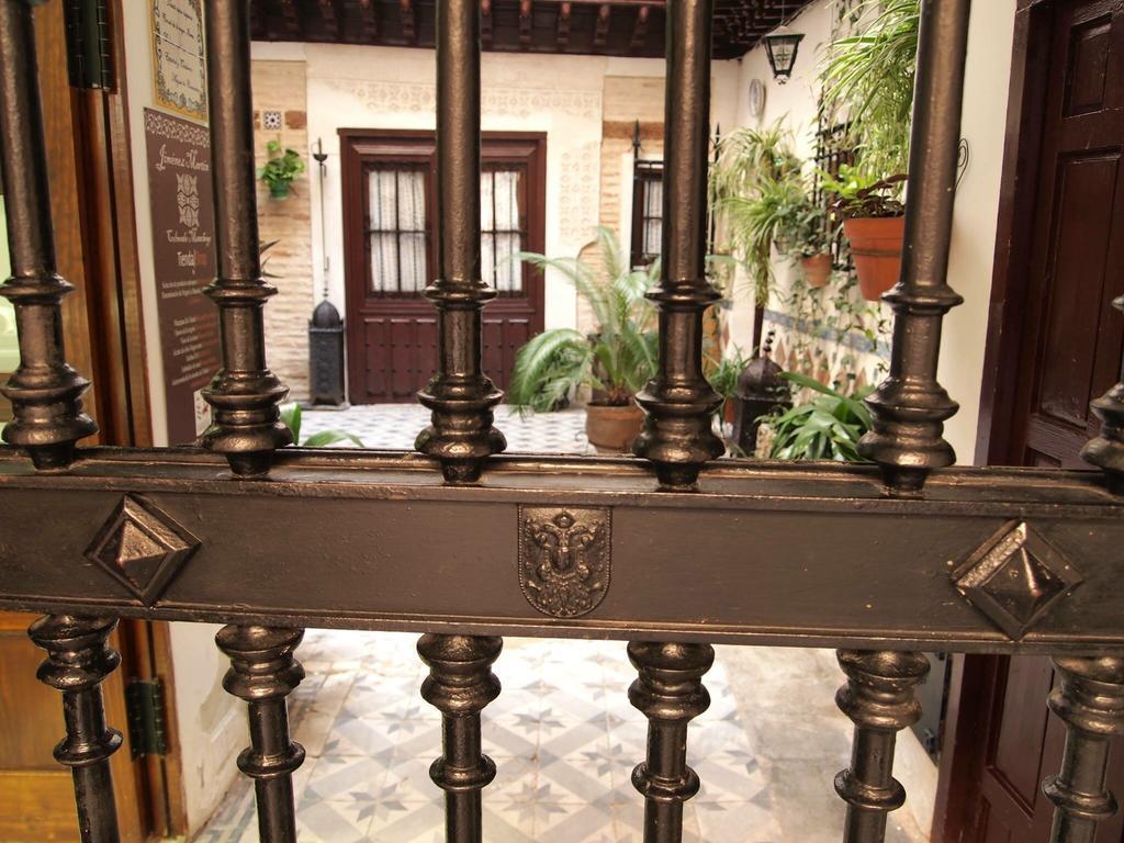 Hotel Godofredo Toledo Esterno foto