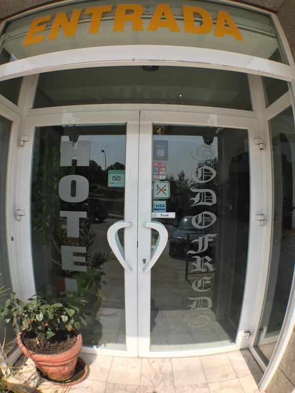 Hotel Godofredo Toledo Esterno foto